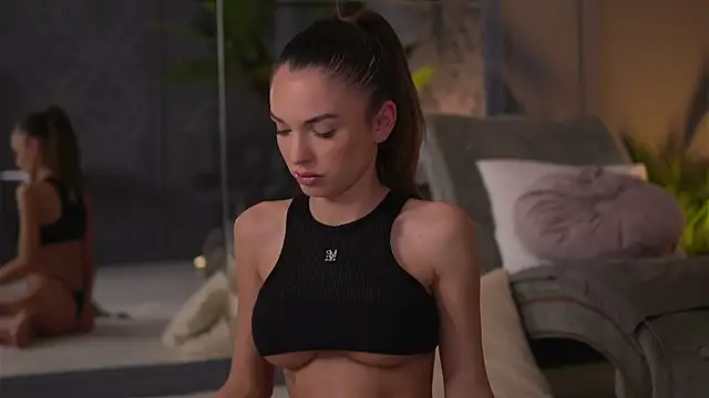 EsmeAinsley online show from January 2025 03:19:02 AM