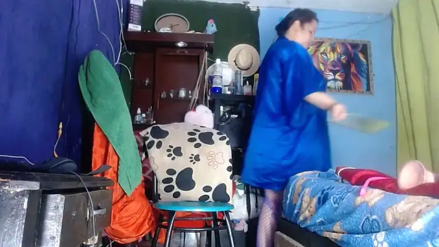 Snapshot of CamelliaLong chatting on October 2025 09:49:01 PM CamelliaLong online show from October 2025 09:49:01 PM