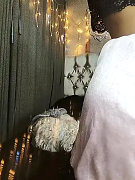 Snapshot of Dreams_sophi chatting on December 2025 02:16:02 AM Dreams sophi online show from December 2025 02:16:02 AM