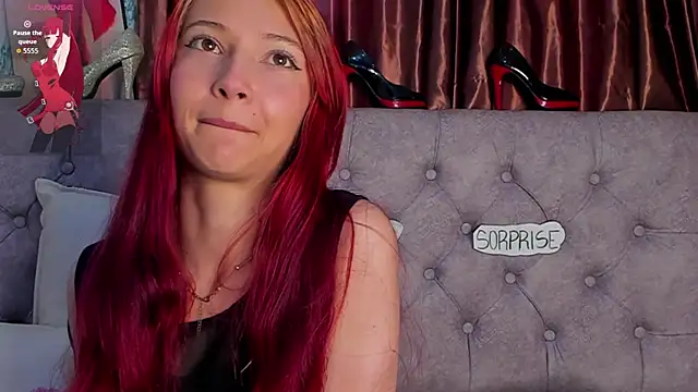  Scarlett 01 online show from September 2025 01:11:01 PM