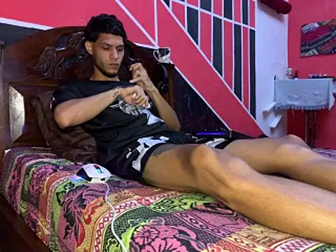 Snapshot of tanned_boy chatting on June 2026 09:52:01 AM tanned boy online show from June 2026 09:52:01 AM