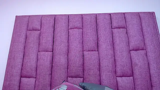 Snapshot of CrushOnMe_ chatting on January 2026 08:30:01 AM CrushOnMe online show from January 2026 08:30:01 AM