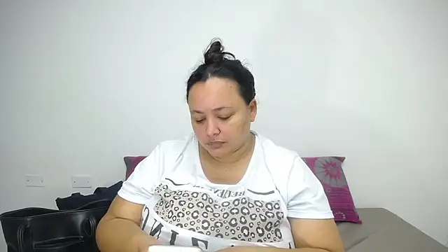 CrushOnMe  online show from March 2026 12:42:01 PM