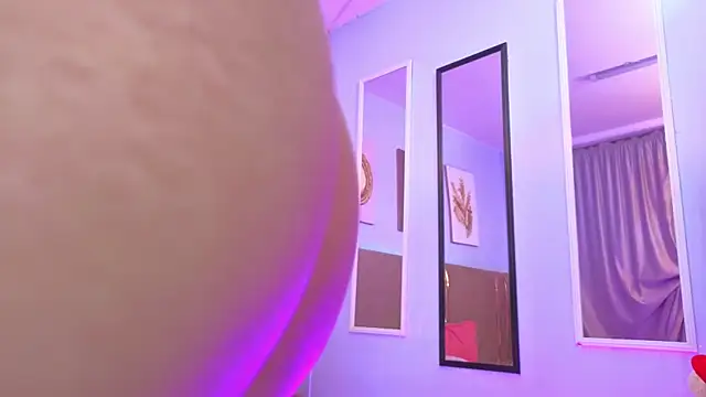 sarah cruzz  online show from February 2026 12:22:02 AM