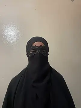 Snapshot of Hijabi_HotGirls chatting on February 2025 08:11:02 PM Hijabi HotGirls online show from February 2025 08:11:02 PM