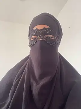 Snapshot of Hijabi_HotGirls chatting on February 2025 10:39:01 AM Hijabi HotGirls online show from February 2025 10:39:01 AM
