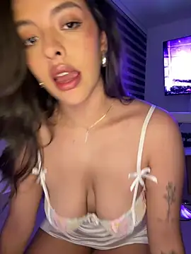 Snapshot of martina_duque_ chatting on March 2025 01:56:02 AM martina duque online show from March 2025 01:56:02 AM