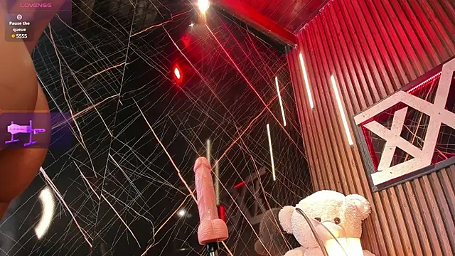 Snapshot of Alisse_Miller chatting on January 2025 09:08:01 PM Alisse Miller online show from January 2025 09:08:01 PM