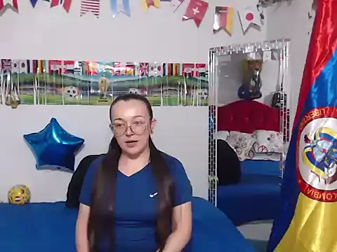 Snapshot of Angela_18honey chatting on June 2026 03:20:02 AM Angela 18honey online show from June 2026 03:20:02 AM