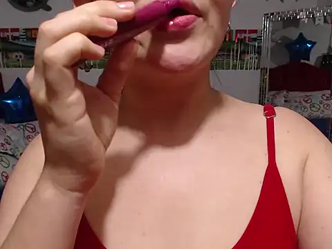 Snapshot of Angela_18honey chatting on June 2026 03:17:01 AM Angela 18honey online show from June 2026 03:17:01 AM