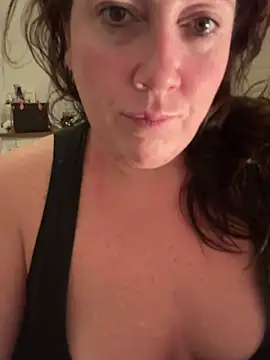 Snapshot of xsexycurvymilf chatting on February 2025 06:16:02 AM xsexycurvymilf online show from February 2025 06:16:02 AM