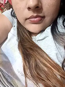 Snapshot of _Redwine_ chatting on February 2025 11:51:02 PM Redwine online show from February 2025 11:51:02 PM