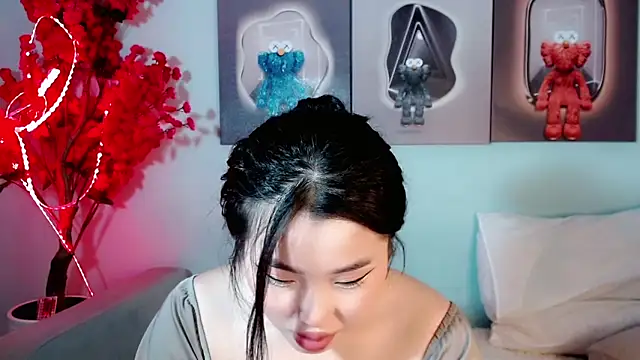 Snapshot of ichiben chatting on December 2024 04:39:02 AM ichiben online show from December 2024 04:39:02 AM