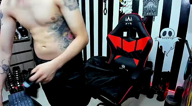 daven56 online show from December 2024 01:22:01 PM