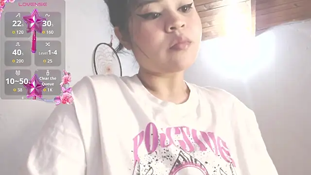 Snapshot of Amara18_ chatting on December 2025 01:39:01 PM Amara18 online show from December 2025 01:39:01 PM