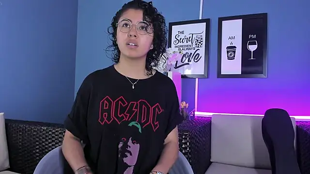 Snapshot of Amareto_ chatting on February 2025 03:19:01 PM Amareto online show from February 2025 03:19:01 PM