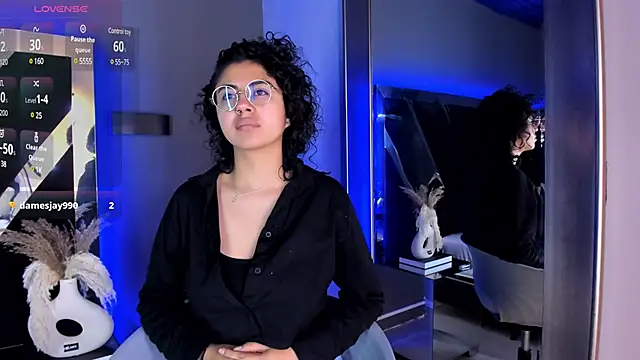 Snapshot of Amareto_ chatting on February 2025 01:42:01 PM Amareto online show from February 2025 01:42:01 PM