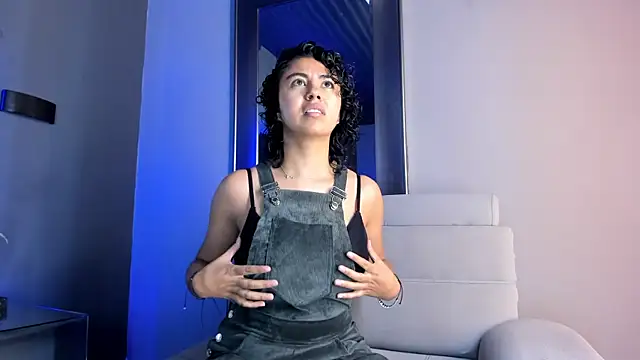 Snapshot of Amareto_ chatting on March 2025 11:27:02 AM Amareto online show from March 2025 11:27:02 AM