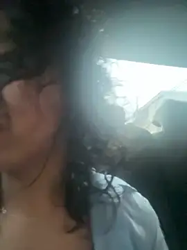 Snapshot of Amareto_ chatting on November 2025 11:00:01 AM Amareto online show from November 2025 11:00:01 AM