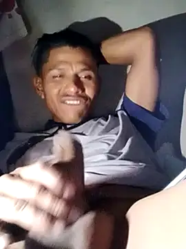 Snapshot of Moreno1813 chatting on March 2025 10:54:02 AM Moreno1813 online show from March 2025 10:54:02 AM