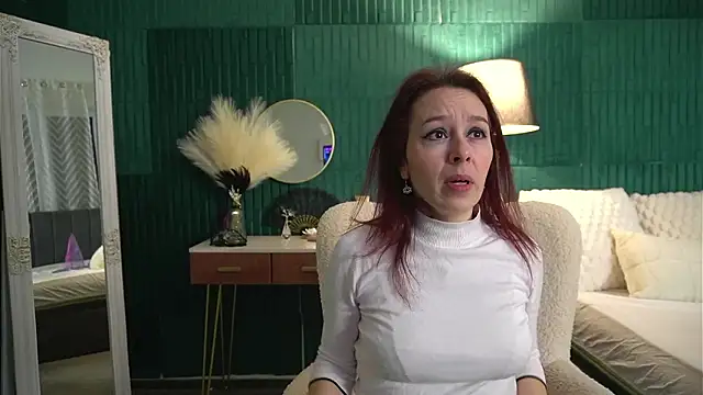 HaileyMoonn online show from March 2026 04:19:01 AM