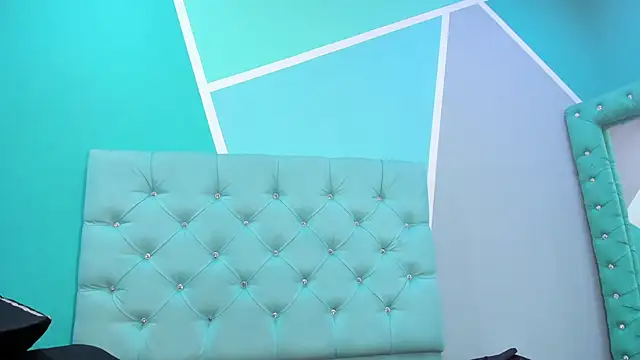 Snapshot of AlondraFerri1 chatting on December 2024 08:03:02 PM AlondraFerri1 online show from December 2024 08:03:02 PM