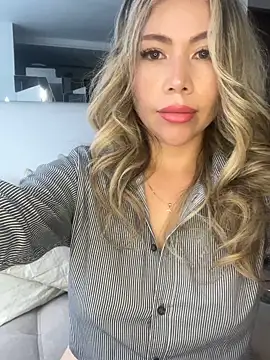 Ammy Castro online show from May 2026 10:18:01 PM