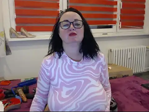 Snapshot of Alexie33 chatting on January 2025 06:14:01 PM Alexie33 online show from January 2025 06:14:01 PM