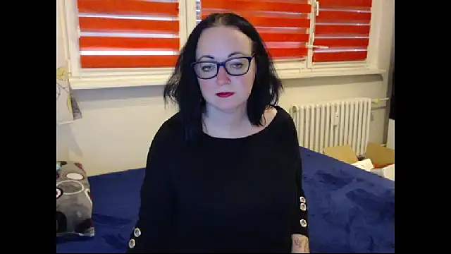 Alexie33 online show from November 2025 12:27:01 PM