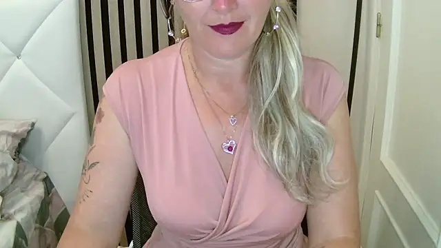 xxNoeliaxx online show from March 2026 07:57:02 AM