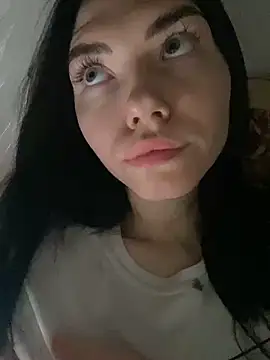 Snapshot of Lisaaa_Alisa chatting on February 2025 11:20:01 PM Lisaaa Alisa online show from February 2025 11:20:01 PM