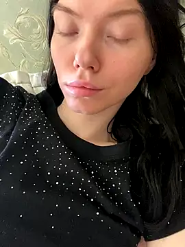 Snapshot of Lisaaa_Alisa chatting on October 2025 07:11:01 AM Lisaaa Alisa online show from October 2025 07:11:01 AM