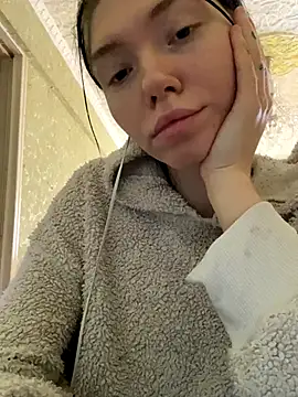 Snapshot of Lisaaa_Alisa chatting on November 2025 04:24:02 AM Lisaaa Alisa online show from November 2025 04:24:02 AM