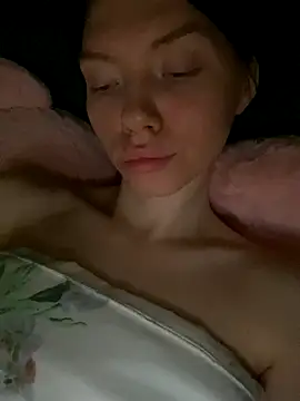 Snapshot of Lisaaa_Alisa chatting on November 2025 04:11:02 AM Lisaaa Alisa online show from November 2025 04:11:02 AM