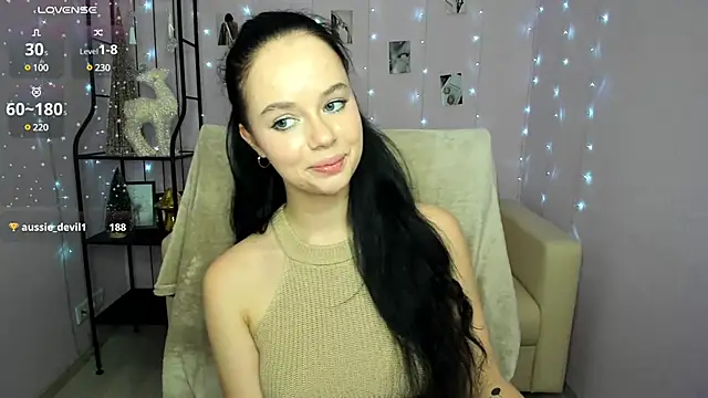 Snapshot of Lori__Hell chatting on December 2024 12:27:01 PM Lori  Hell online show from December 2024 12:27:01 PM