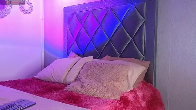 Snapshot of ashley_brend chatting on December 2025 10:15:01 PM ashley brend online show from December 2025 10:15:01 PM