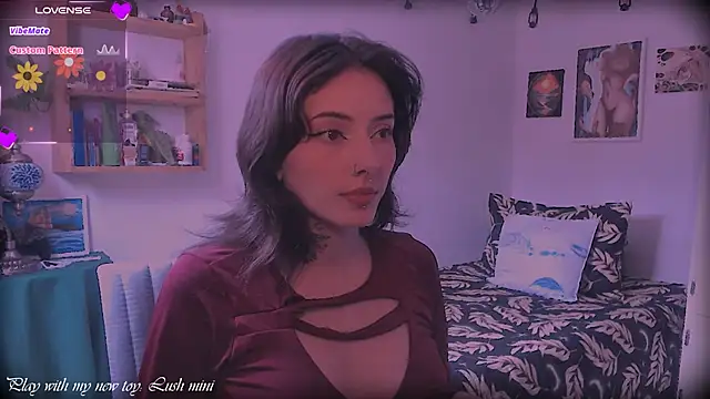 LiliJones  online show from March 2026 04:12:02 PM