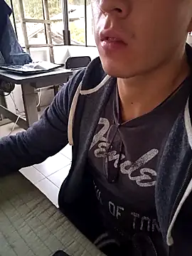 Snapshot of 97banana chatting on March 2025 11:11:01 PM 97banana online show from March 2025 11:11:01 PM