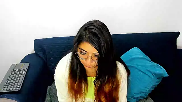 Luna Dumont online show from February 2025 09:13:02 AM