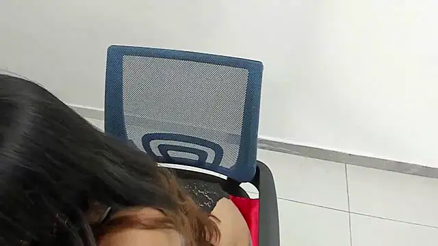 Luna Dumont online show from March 2025 05:15:01 PM