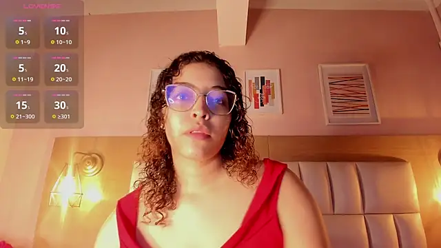 Dollar-girl online show from February 2025 11:43:02 AM