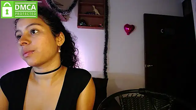 Snapshot of Mr_MrsCurie chatting on January 2025 12:24:01 AM Mr MrsCurie online show from January 2025 12:24:01 AM