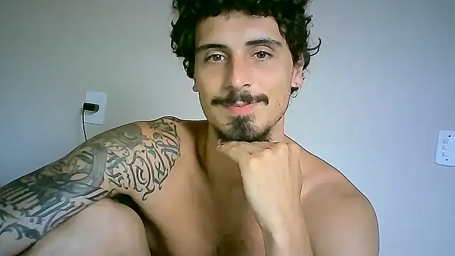 Snapshot of milkoffe chatting on January 2025 04:17:01 PM milkoffe online show from January 2025 04:17:01 PM