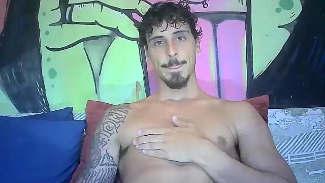 Snapshot of milkoffe chatting on February 2025 09:04:01 PM milkoffe online show from February 2025 09:04:01 PM