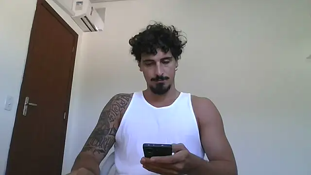 Snapshot of milkoffe chatting on February 2026 12:37:01 PM milkoffe online show from February 2026 12:37:01 PM