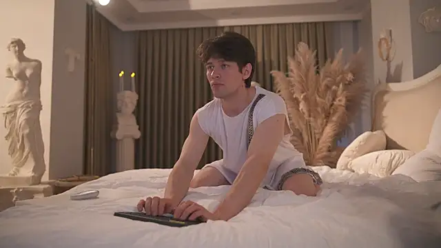 tommyjoyer online show from November 2025 07:03:01 AM