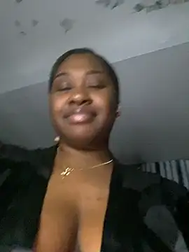 Snapshot of juicesowet chatting on March 2025 10:53:02 PM juicesowet online show from March 2025 10:53:02 PM