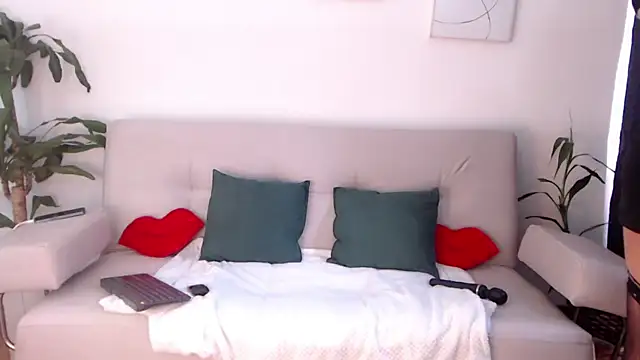 Snapshot of NicollColeman chatting on November 2025 03:12:02 PM NicollColeman online show from November 2025 03:12:02 PM