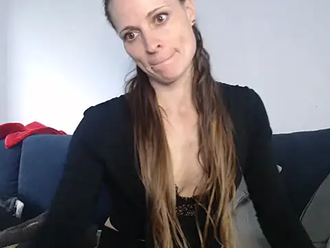 Snapshot of naikah714 chatting on February 2025 02:06:02 PM naikah714 online show from February 2025 02:06:02 PM