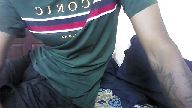 Snapshot of just_fucks chatting on September 2025 10:28:01 AM just fucks online show from September 2025 10:28:01 AM